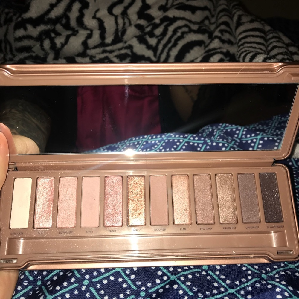Naked 3 palette